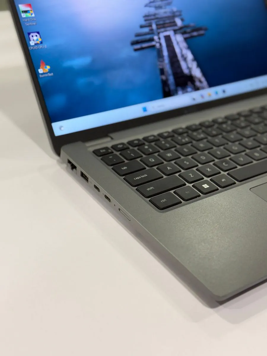 Dell Latitude 5440, left-side close-up of the keyboard edge and ports.