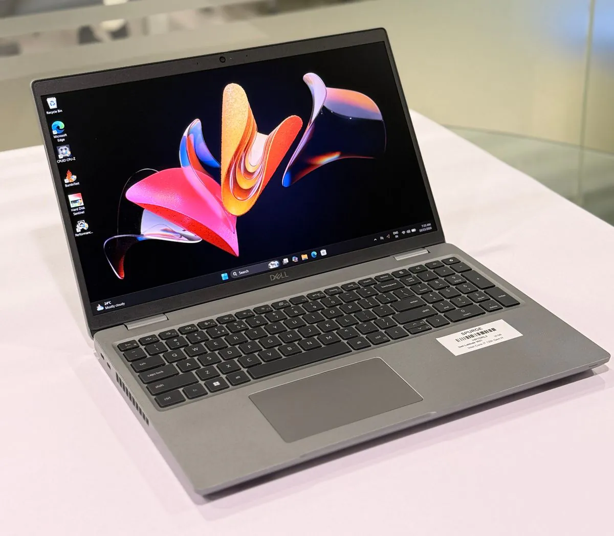 Dell Latitude 5531, open front view showing the display, keyboard with number pad and trackpad.